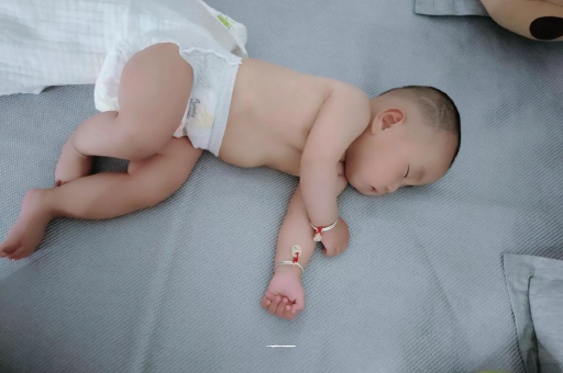 辽宁宝宝口水多怎么回事